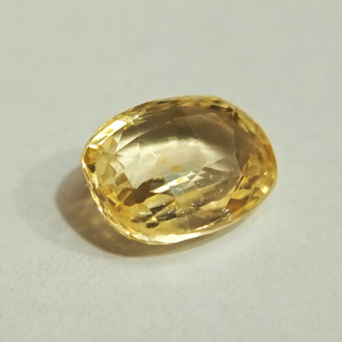 Natural Yellow Sapphire 4.050 Carats – Certified Pukhraj Gemstone for Prosperity & Success